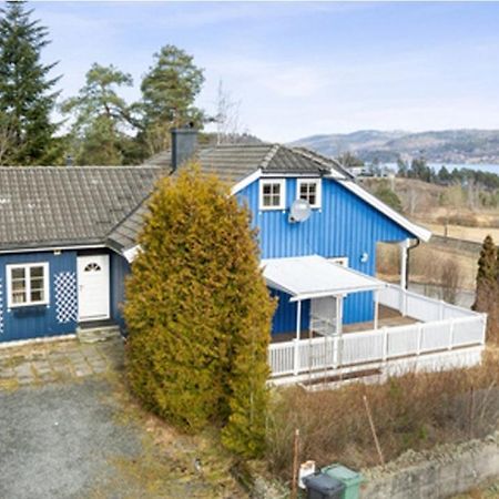 Blue House Brevik Porsgrunn Apartment ภายนอก รูปภาพ